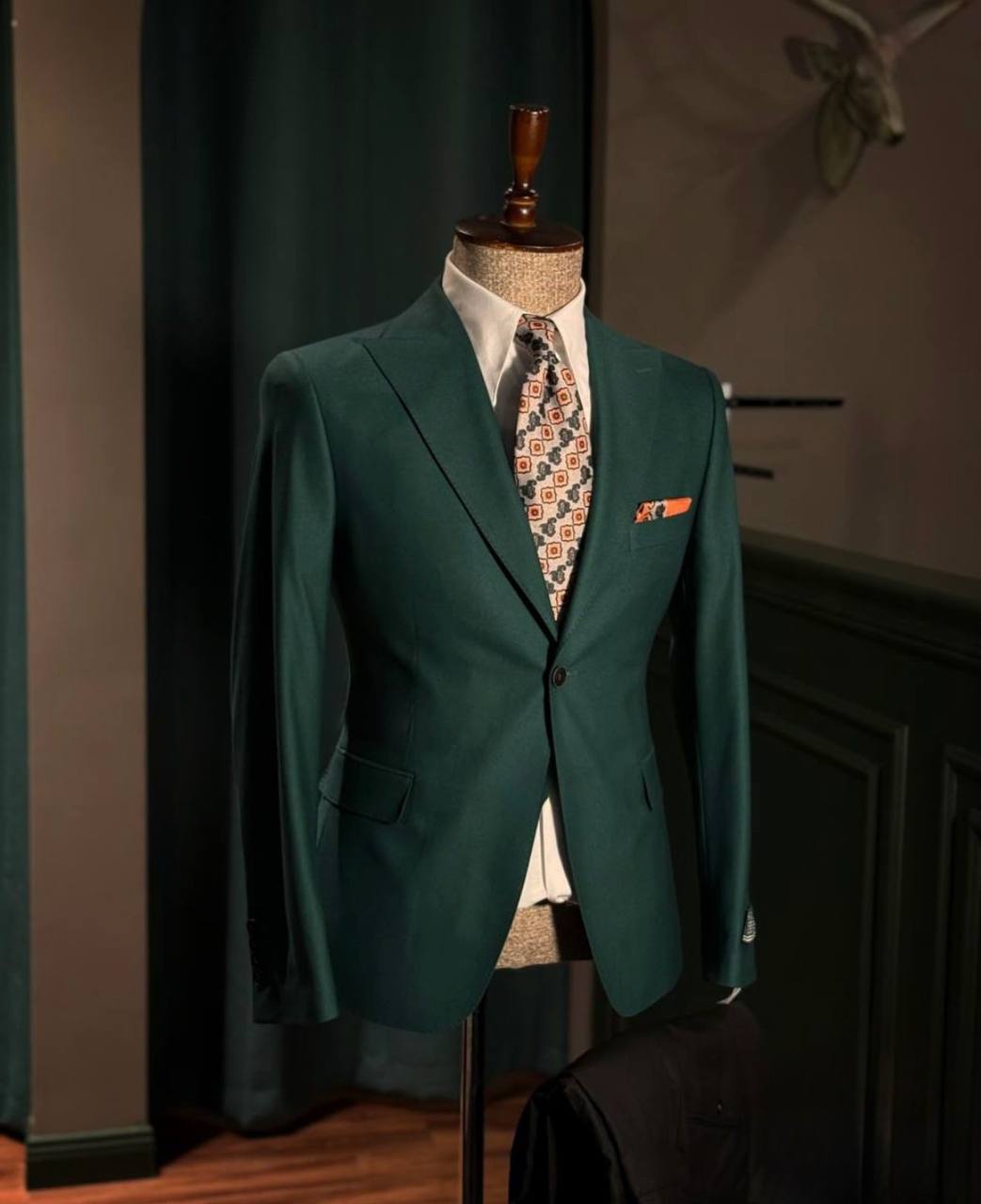 Men’s 2-Piece 1-Button Notch Lapel Suit